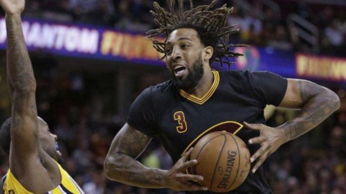  黄蜂榜眼米勒重伤赛季报销  